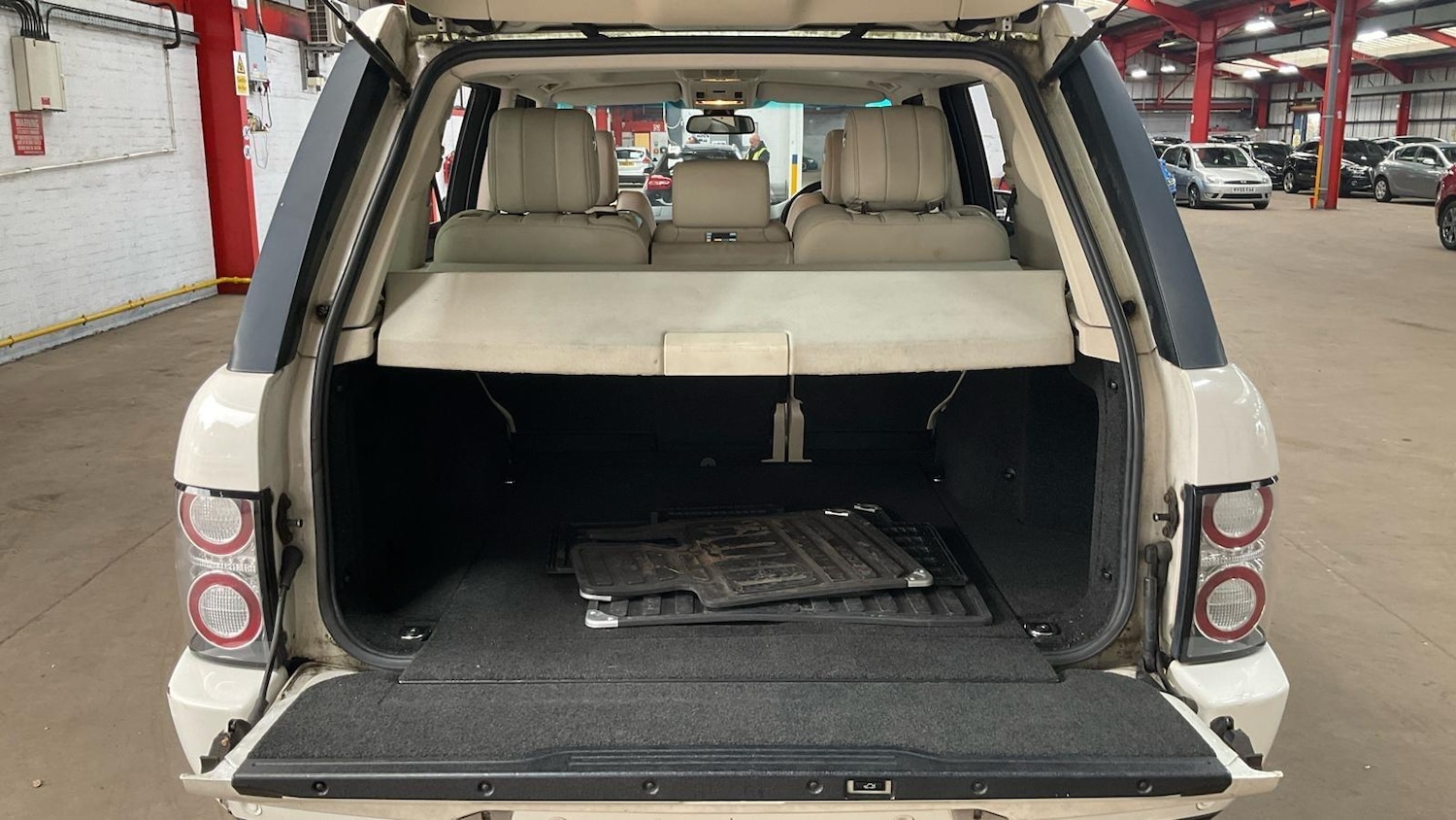 Used Land Rover Range Rover 2010 for sale - 76175194: Photo 9