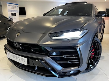 Used Lamborghini Urus 2018 for sale - 76259422: Photo