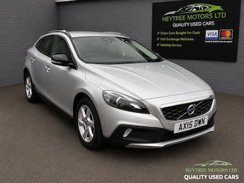 Used Volvo V40 Cross Country 2015 for sale - 79486263: Photo