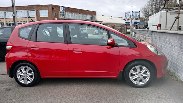 Used Honda Jazz 2011 for sale - 76206281: Photo 3