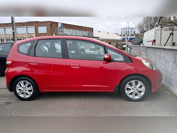 Used Honda Jazz 2011 for sale - 76206281: Photo 3