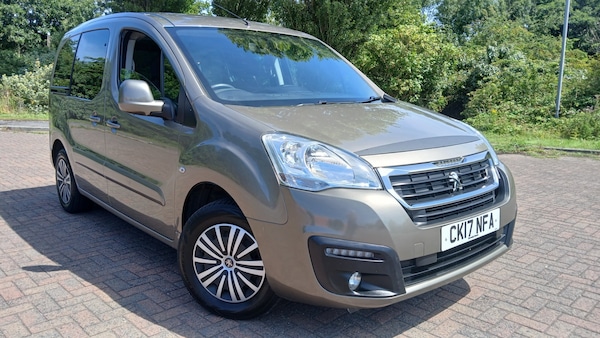 Used Peugeot Partner Tepee 2017 for sale - 75208325: Photo 1