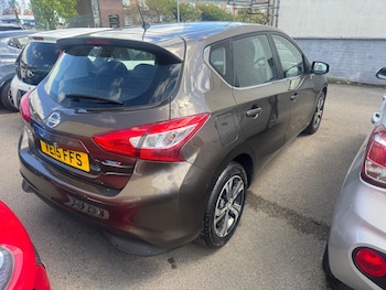 Used Nissan Pulsar 2015 for sale - 78541801: Photo