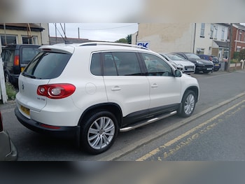 Used Volkswagen Tiguan 2009 for sale - 75626161: Photo
