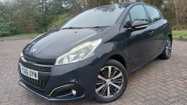 Used Peugeot 208 2016 for sale - 76287544: Photo 2