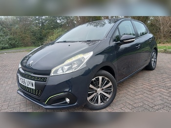 Used Peugeot 208 2016 for sale - 76287544: Photo
