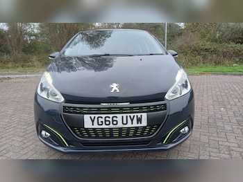 Used Peugeot 208 2016 for sale - 76287544: Photo