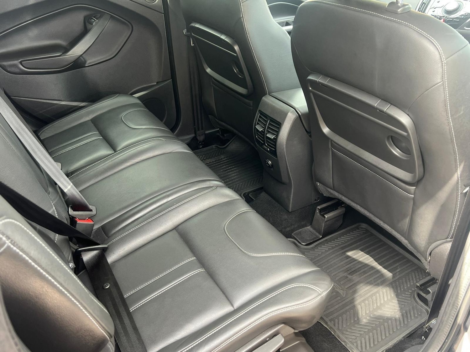 Used Ford Kuga 2015 for sale - 78198859: Photo 11