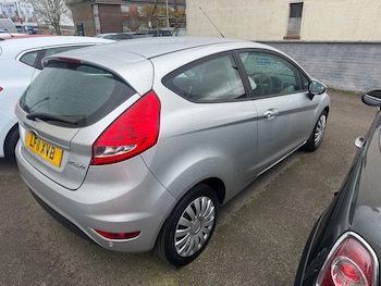 Used Ford Fiesta 2011 for sale - 78299002: Photo