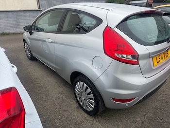 Used Ford Fiesta 2011 for sale - 78299002: Photo