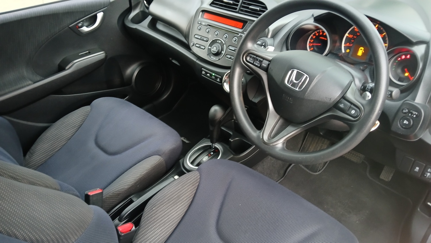 Used Honda Jazz 2012 for sale - 76662832: Photo 9