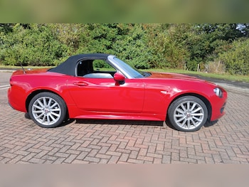 Used Fiat 124 Spider 2017 for sale - 75925339: Photo