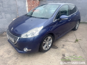 Used Peugeot 208 2012 for sale - 79592504: Photo