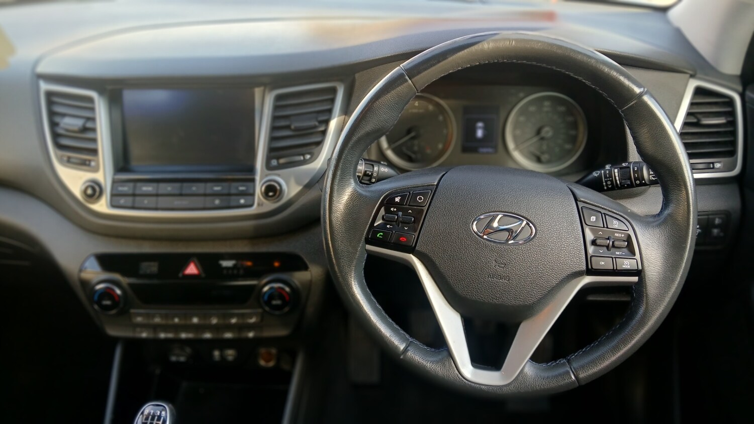 Used Hyundai TUCSON 2017 for sale - 77743505: Photo 8