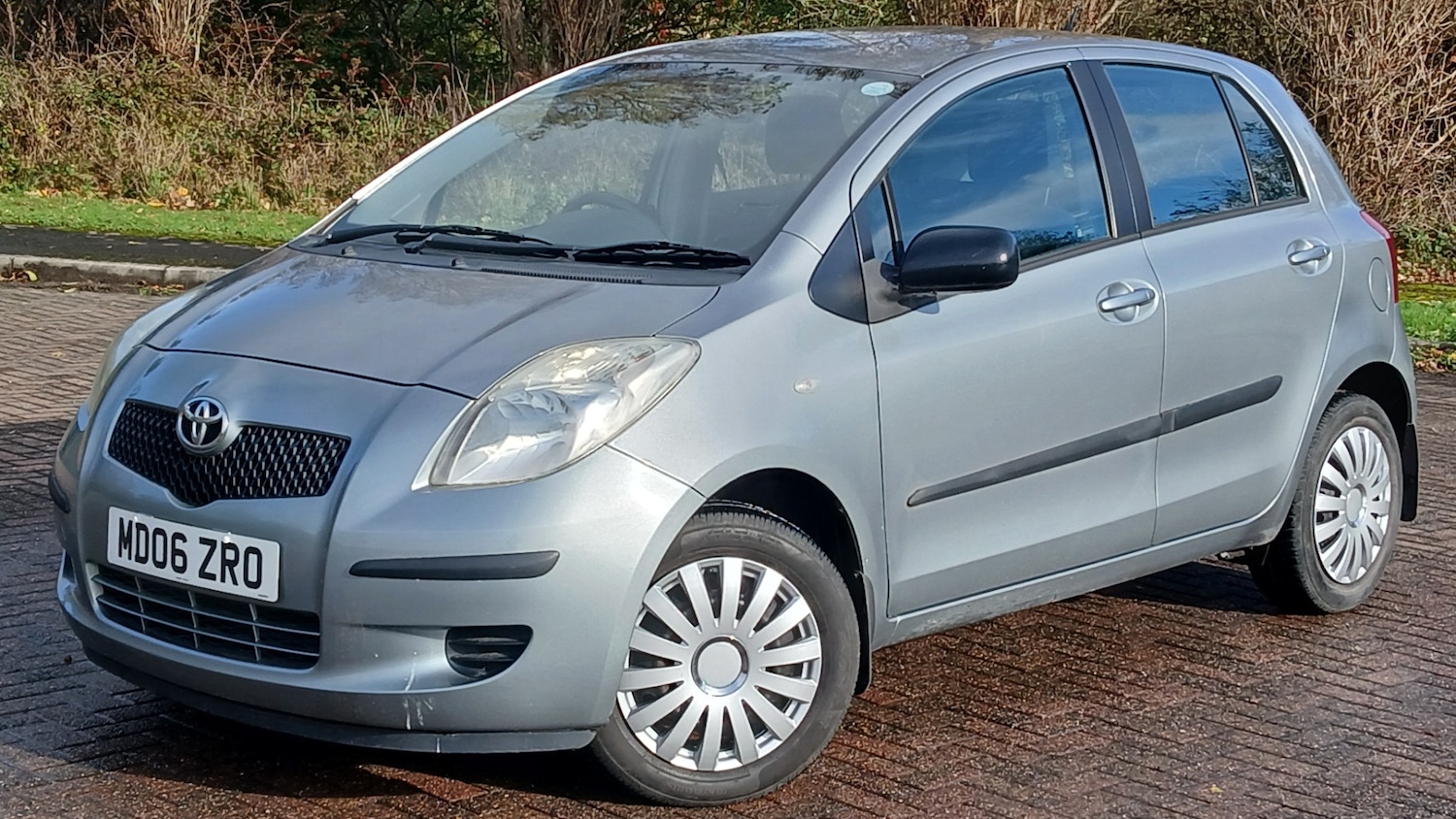 Used Toyota Yaris 2006 for sale - 76382479: Photo 2