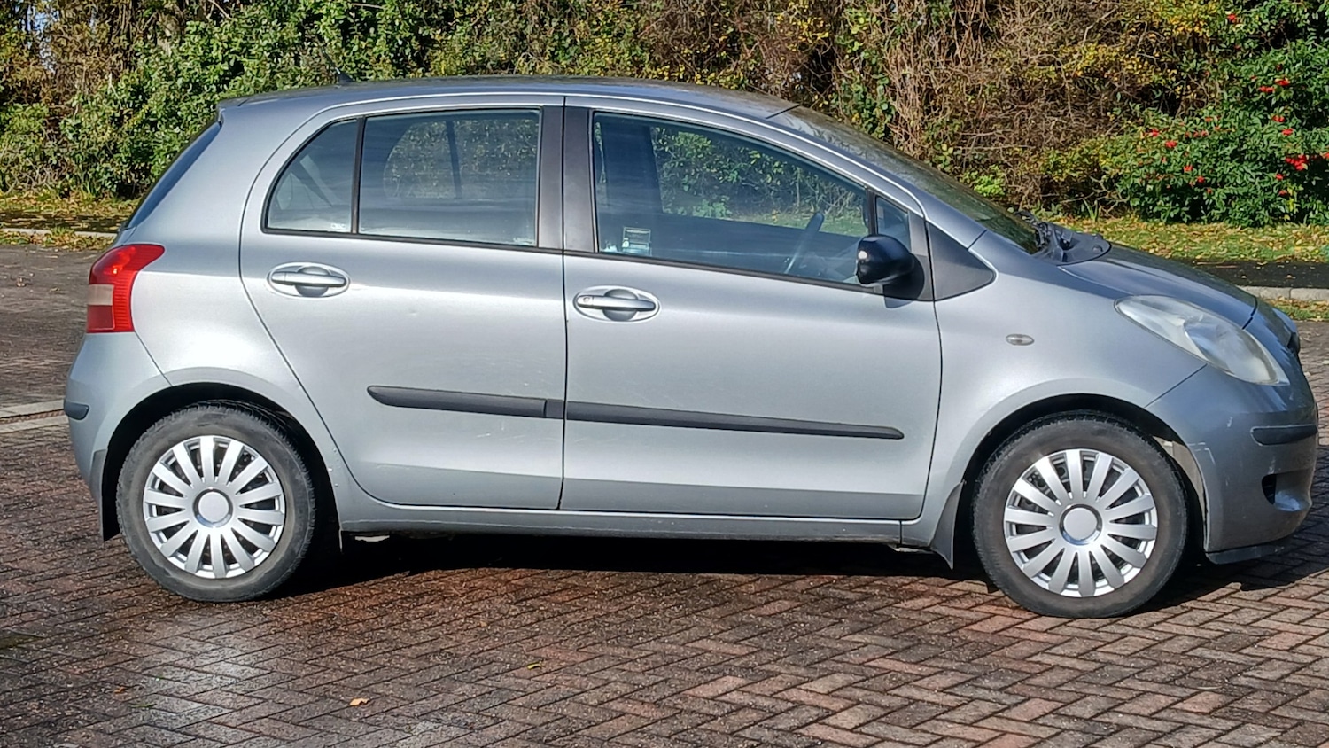 Used Toyota Yaris 2006 for sale - 76382479: Photo 3