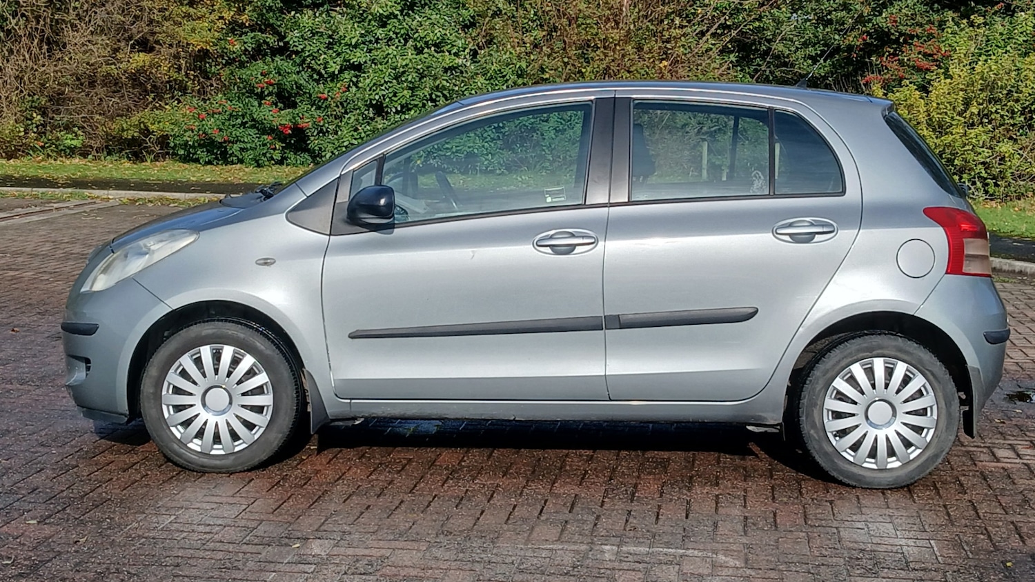 Used Toyota Yaris 2006 for sale - 76382479: Photo 5