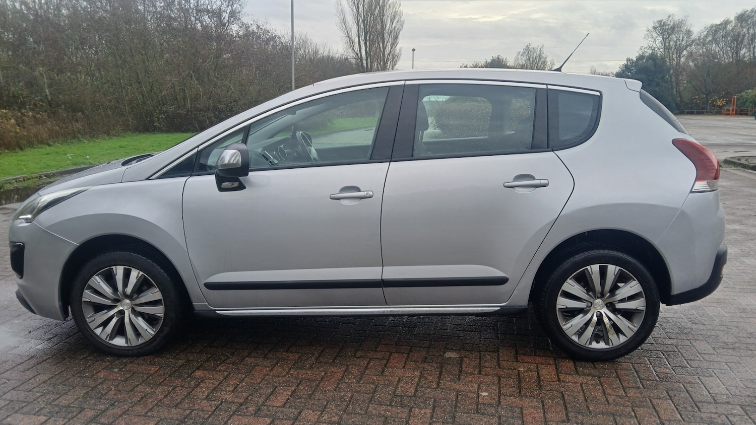 Used Peugeot 3008 2014 for sale - 76541760: Photo 5