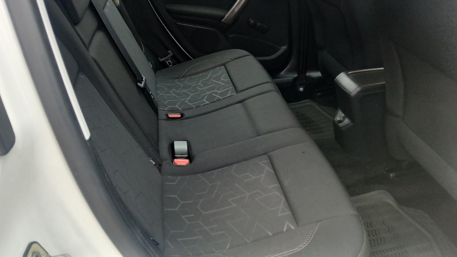 Used Peugeot 2008 2014 for sale - 77261465: Photo 12