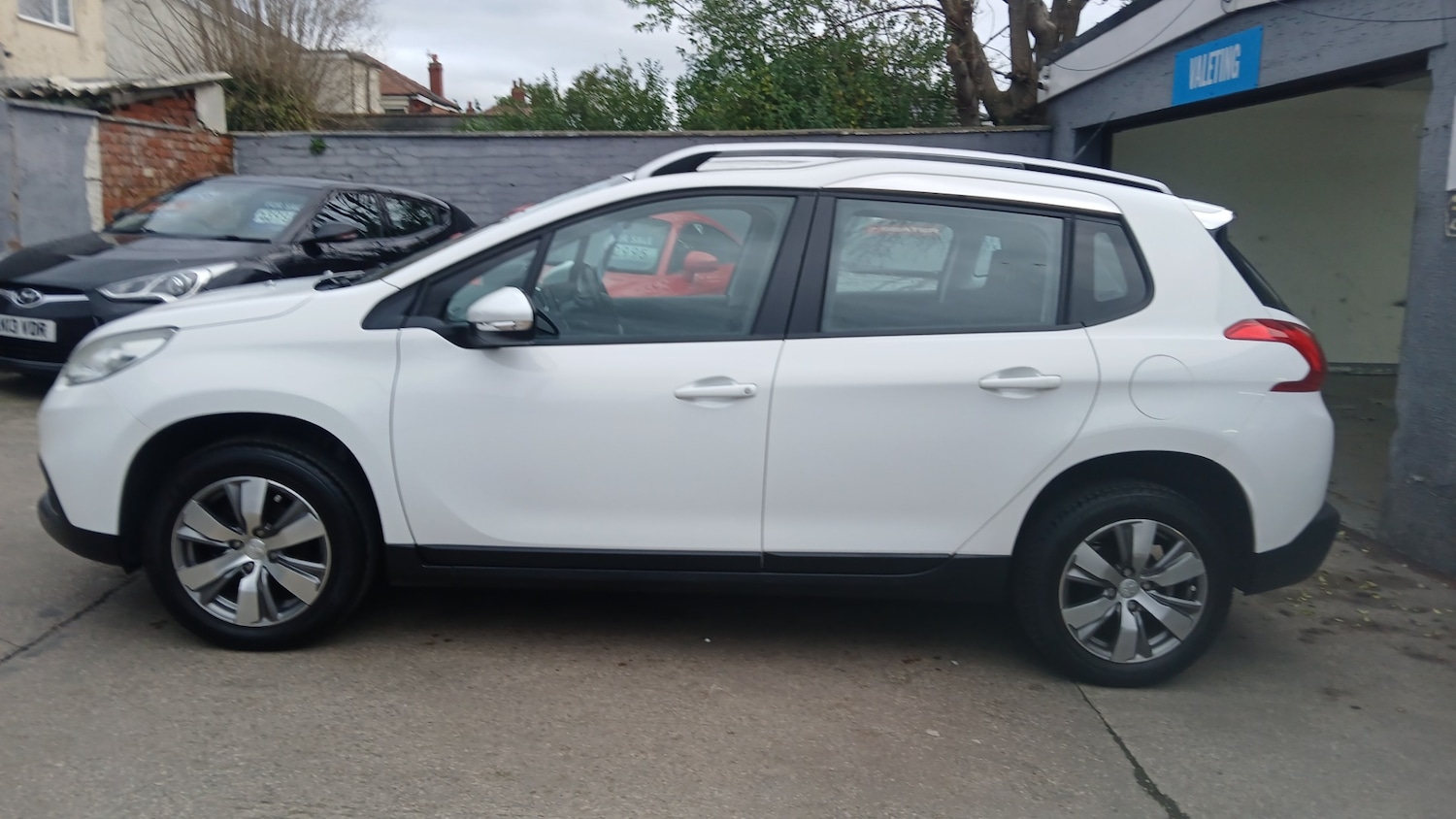 Used Peugeot 2008 2014 for sale - 77261465: Photo 5
