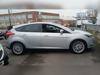 Used Ford Focus 2013 for sale - 76520829: Photo
