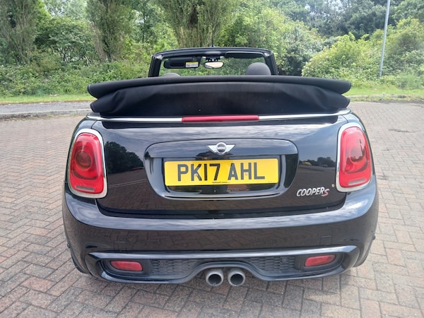 Used MINI Convertible 2017 for sale - 74855317: Photo 4