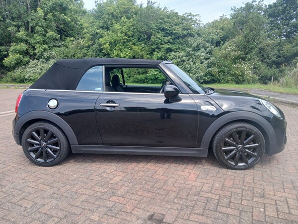 Used MINI Convertible 2017 for sale - 74855317: Photo 6