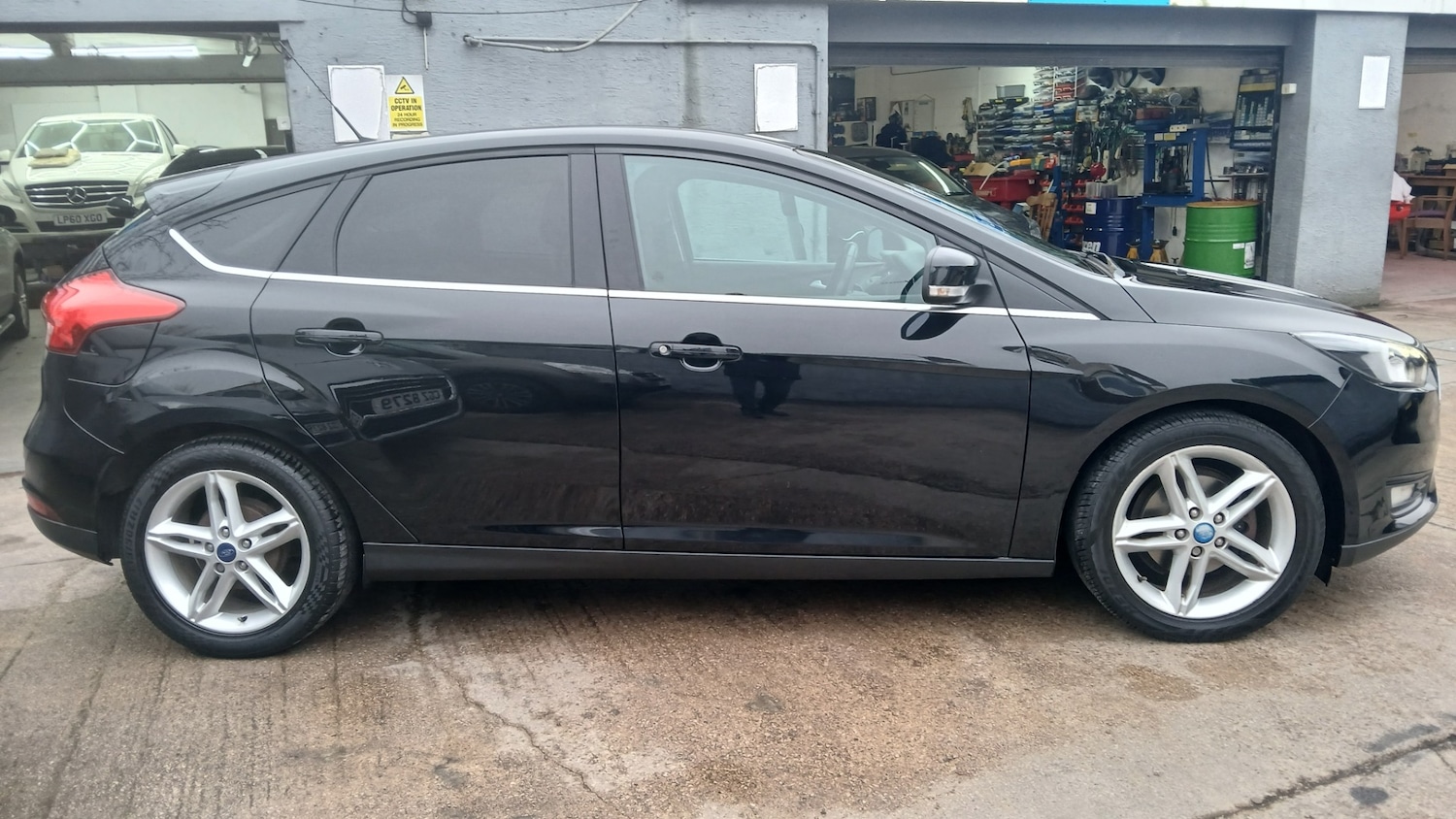 Used Ford Focus 2015 for sale - 77148698: Photo 3