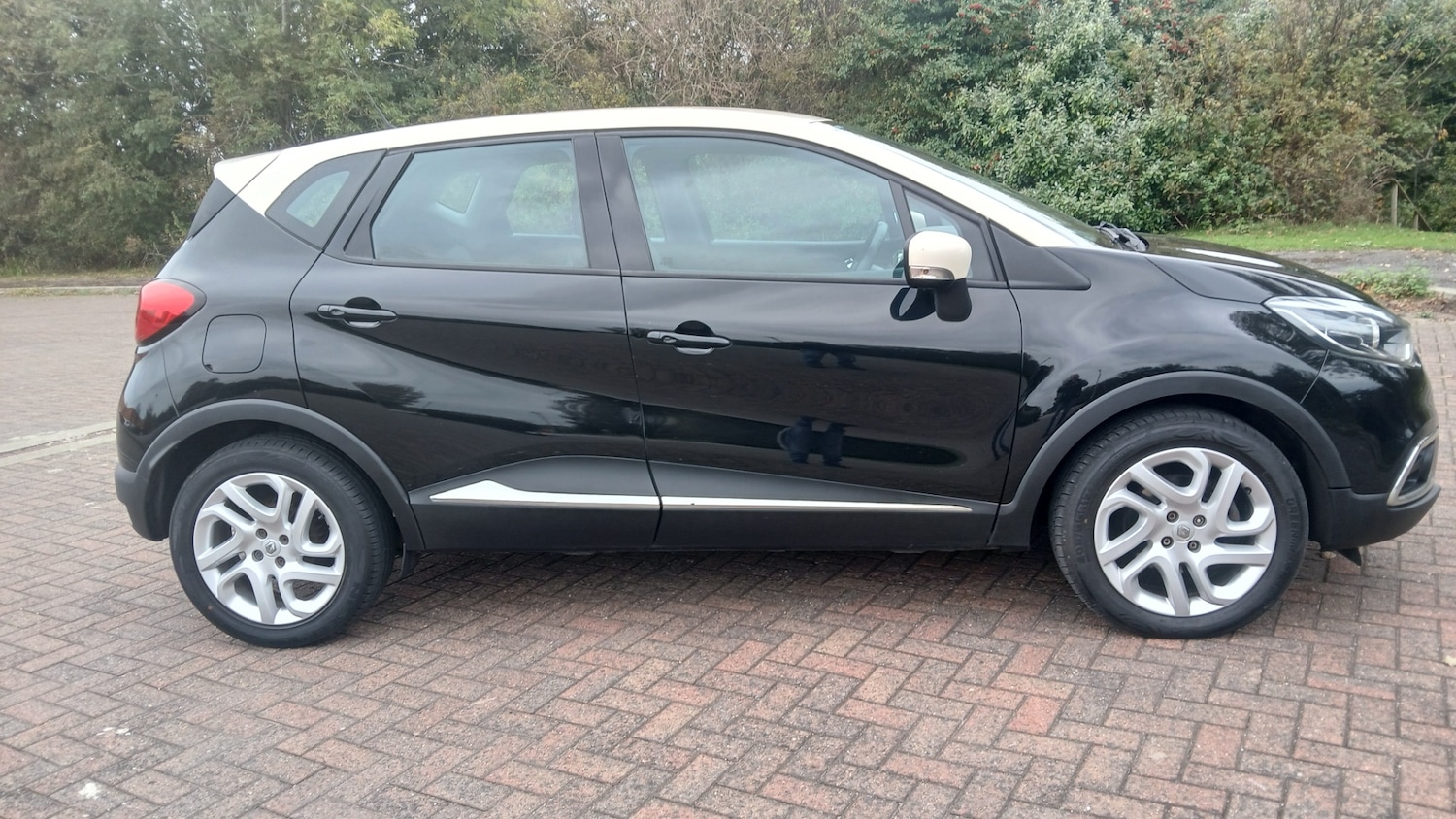 Used Renault Captur 2014 for sale - 76287189: Photo 3