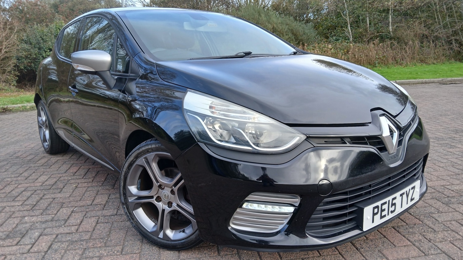 Used Renault Clio 2015 for sale - 76354984: Photo 1