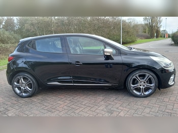 Used Renault Clio 2015 for sale - 76354984: Photo