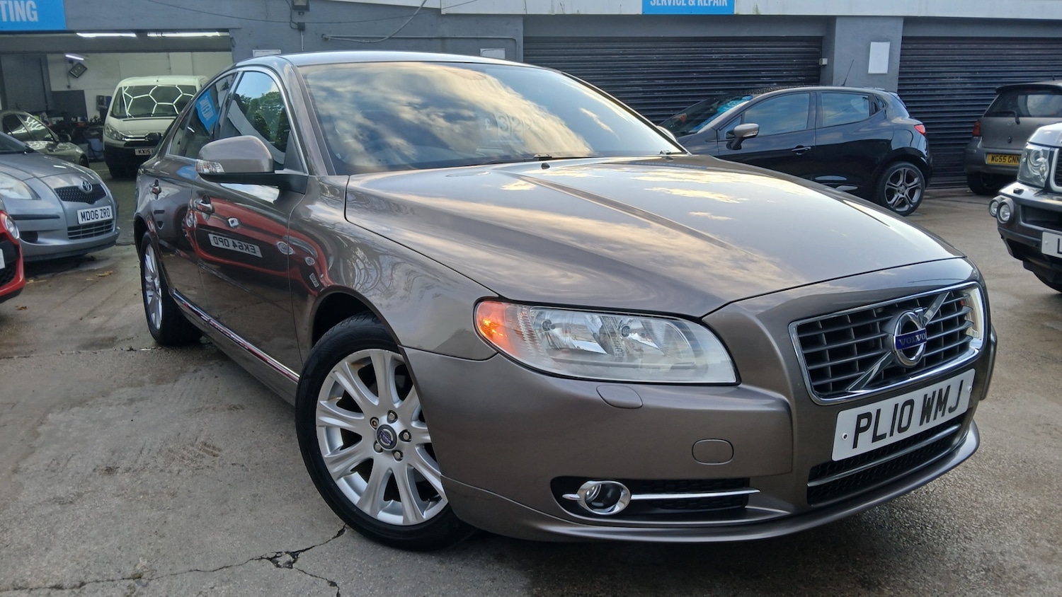 Used Volvo S80 2010 for sale - 76428320: Photo 1