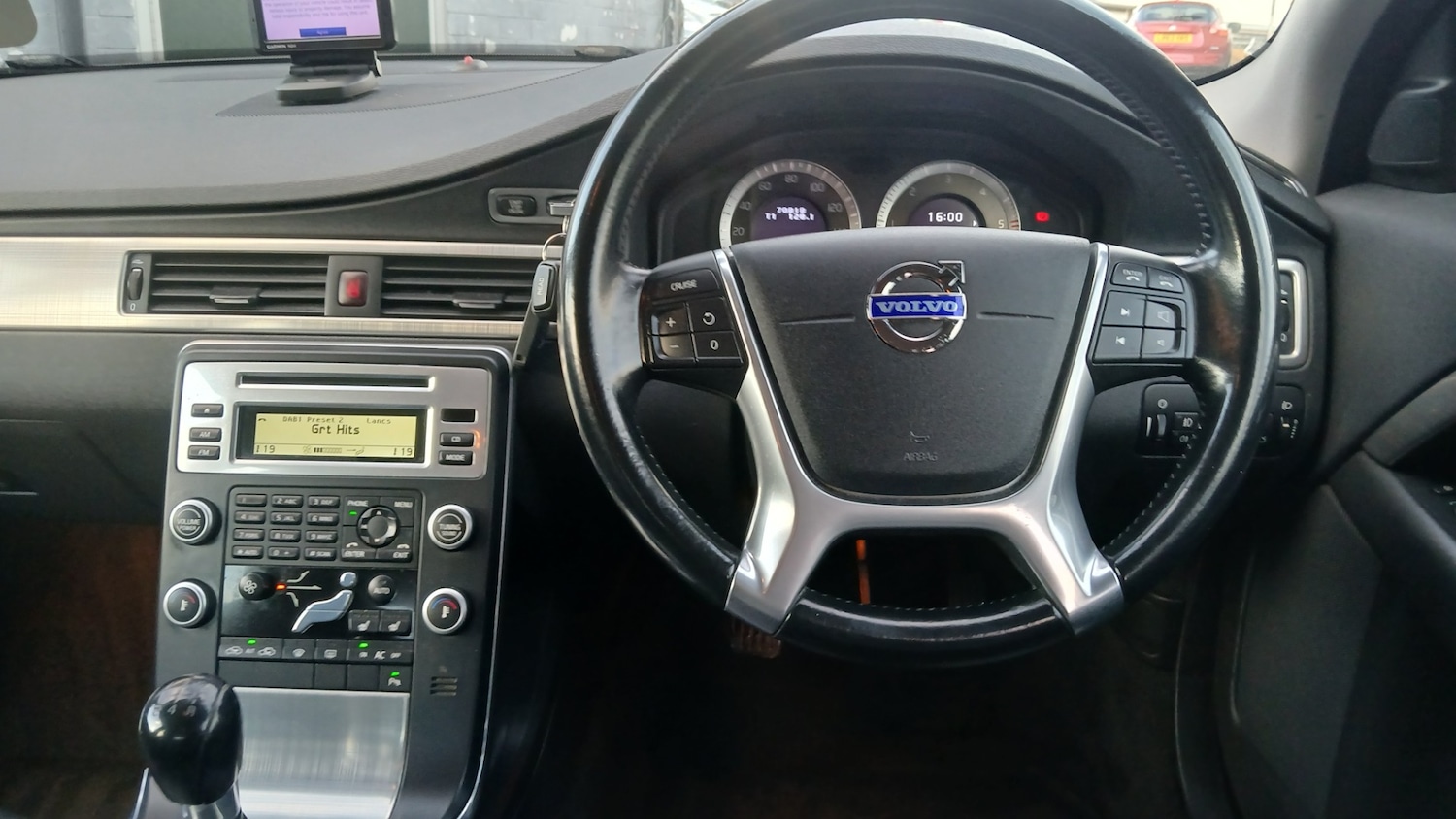 Used Volvo S80 2010 for sale - 76428320: Photo 10