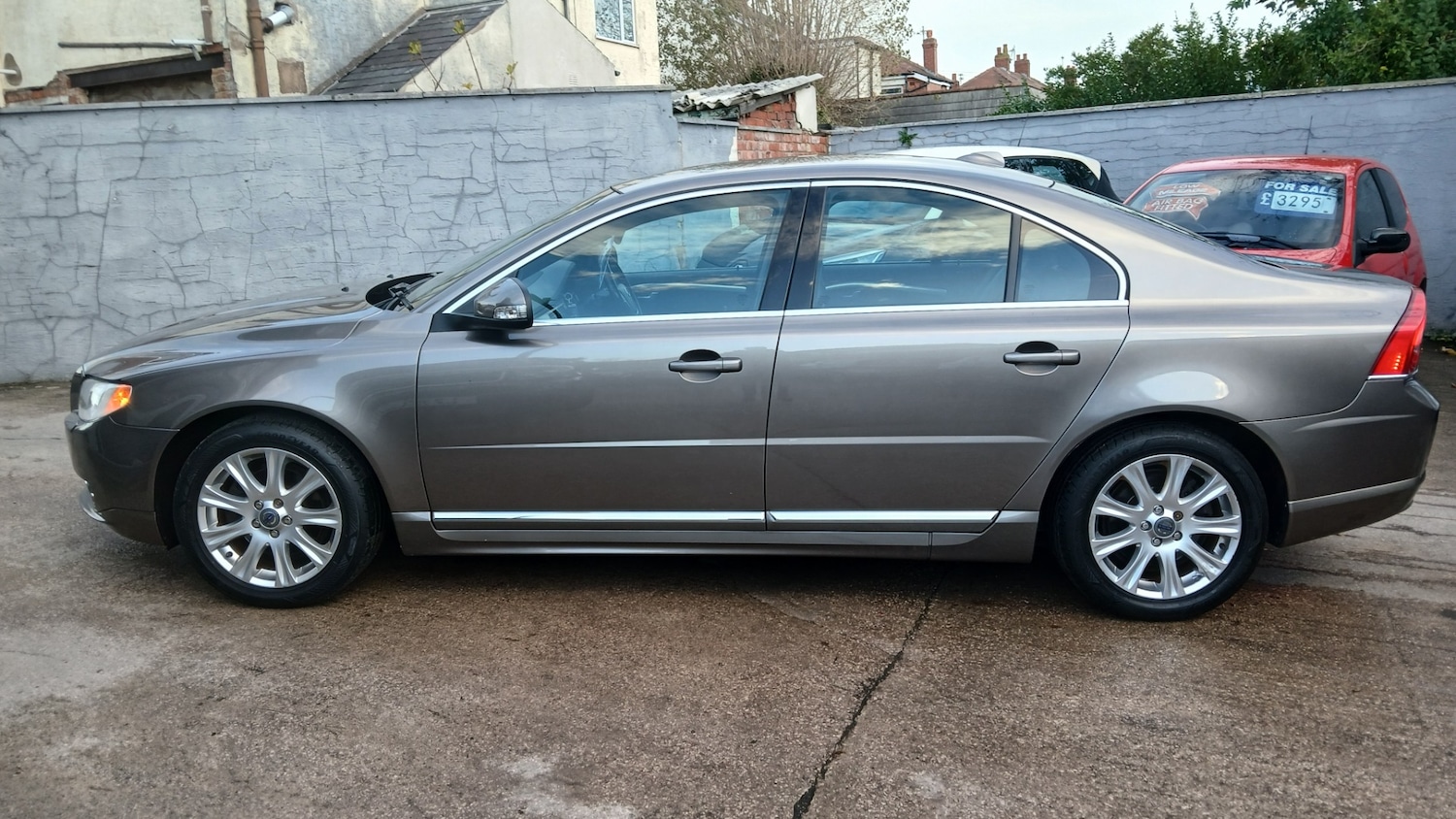 Used Volvo S80 2010 for sale - 76428320: Photo 5