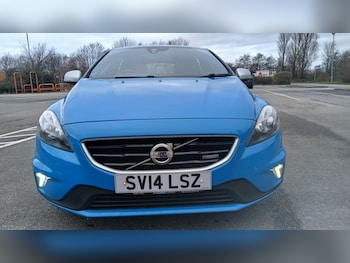 Used Volvo V40 2014 for sale - 77819972: Photo