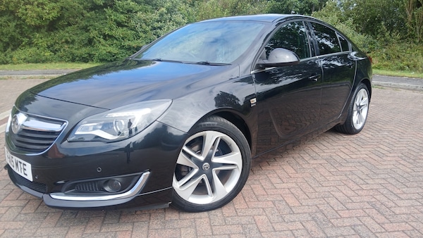 Used Vauxhall Insignia 2015 for sale - 75523945: Photo 2
