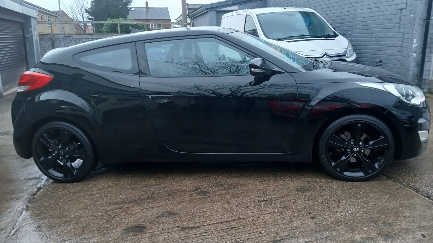 Used Hyundai Veloster 2013 for sale - 77116305: Photo 3