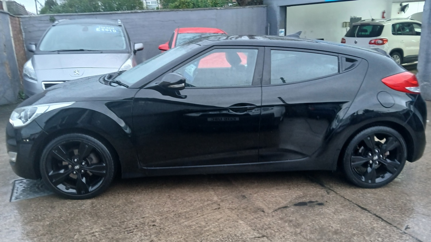 Used Hyundai Veloster 2013 for sale - 77116305: Photo 5