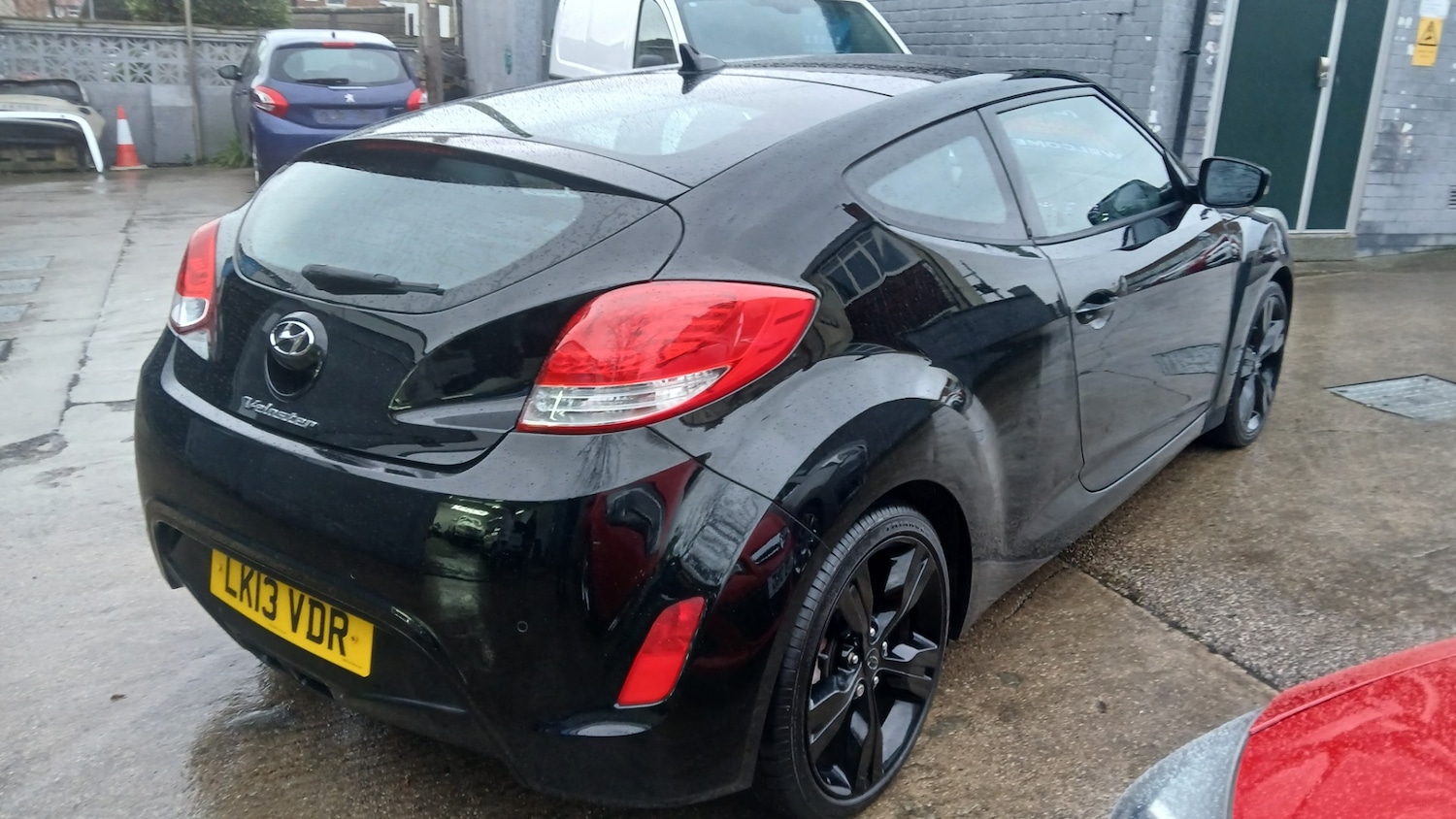 Used Hyundai Veloster 2013 for sale - 77116305: Photo 8