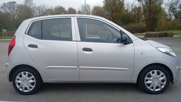 Used Hyundai i10 2012 for sale - 76287789: Photo 3