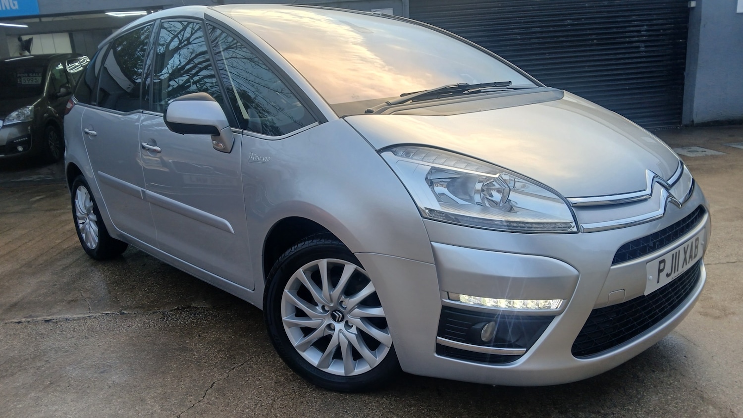 Used Citroen C4 Picasso 2011 for sale - 76722443: Photo 1