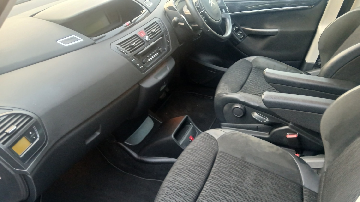 Used Citroen C4 Picasso 2011 for sale - 76722443: Photo 11