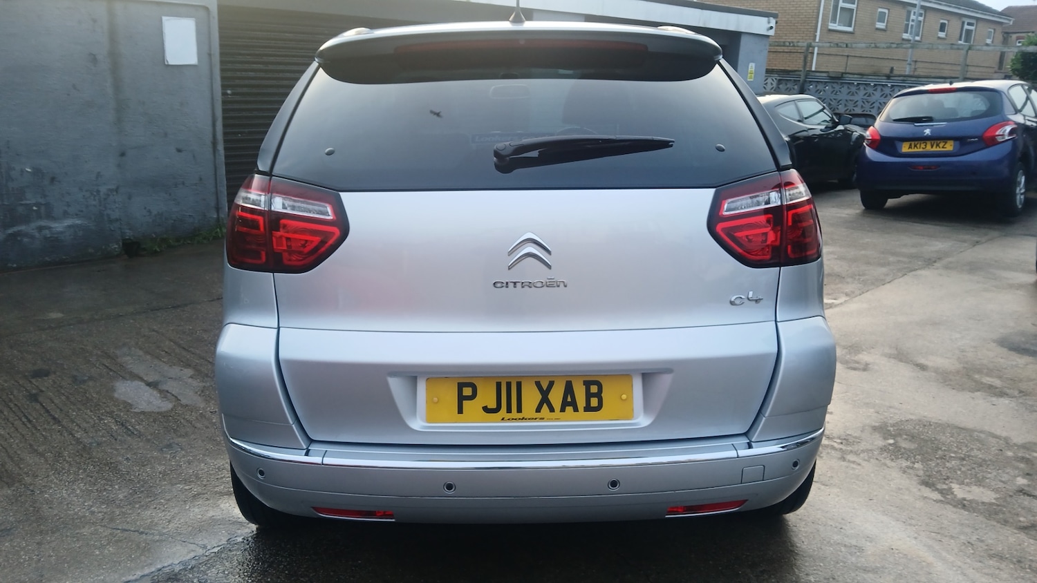 Used Citroen C4 Picasso 2011 for sale - 76722443: Photo 6