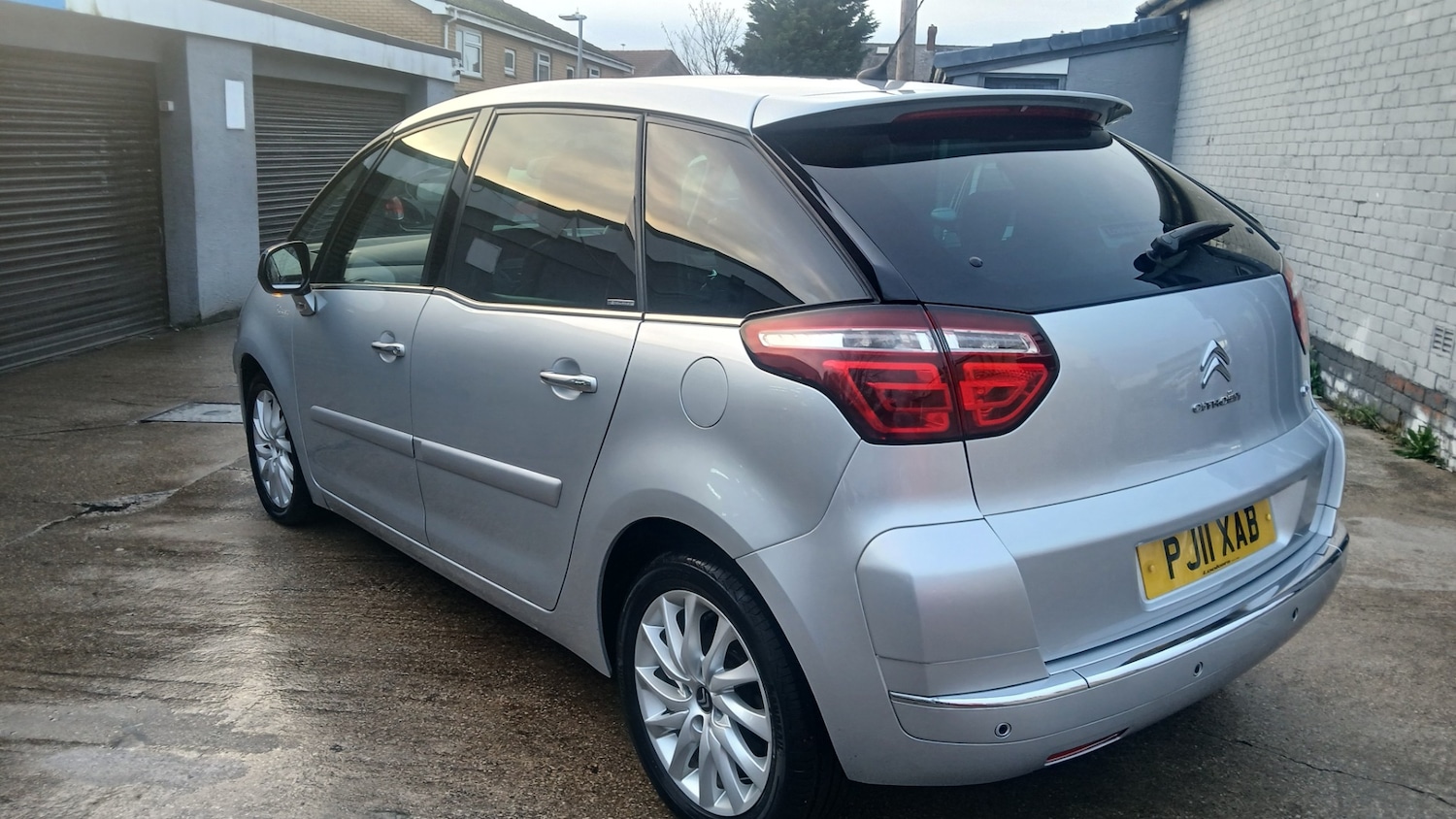 Used Citroen C4 Picasso 2011 for sale - 76722443: Photo 7