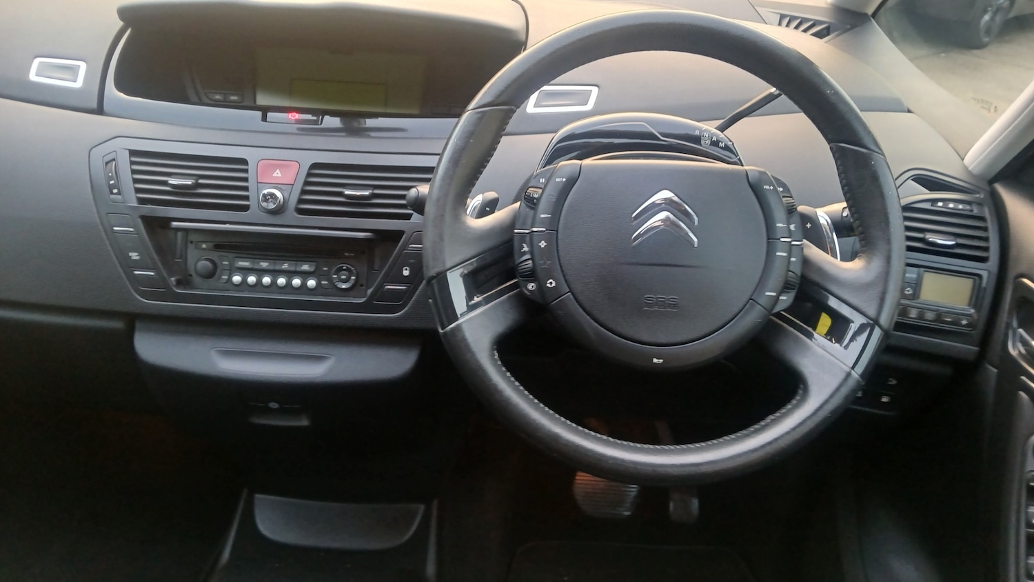 Used Citroen C4 Picasso 2011 for sale - 76722443: Photo 8