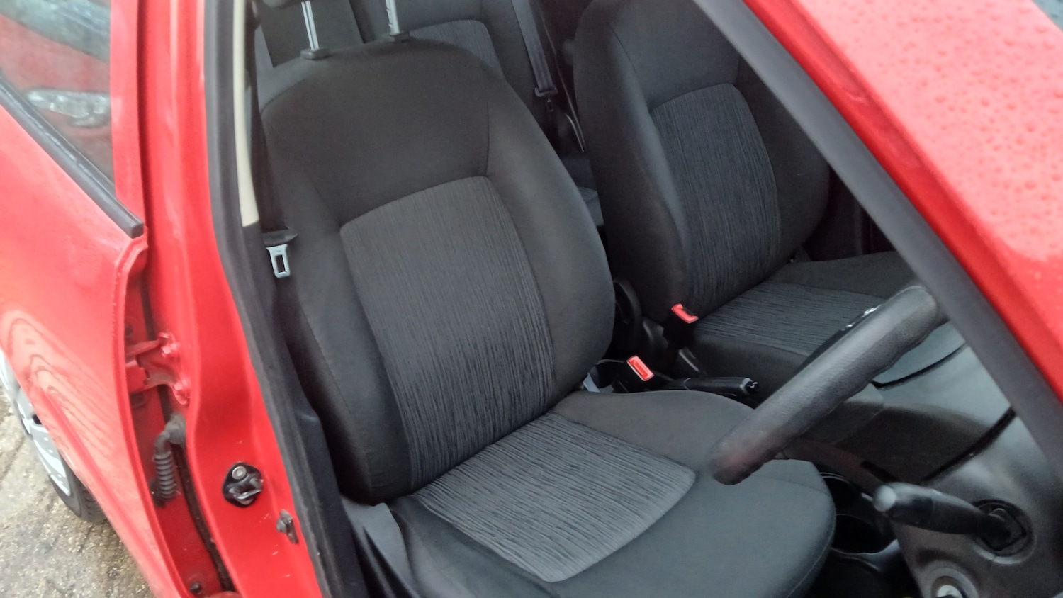 Used Hyundai i10 2013 for sale - 76893339: Photo 10