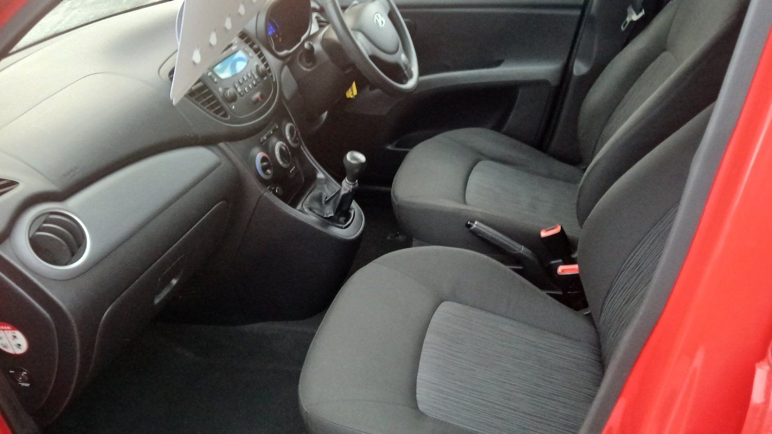 Used Hyundai i10 2013 for sale - 76893339: Photo 12