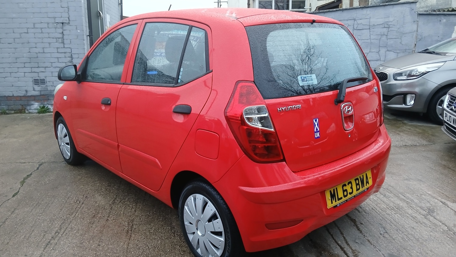 Used Hyundai i10 2013 for sale - 76893339: Photo 8