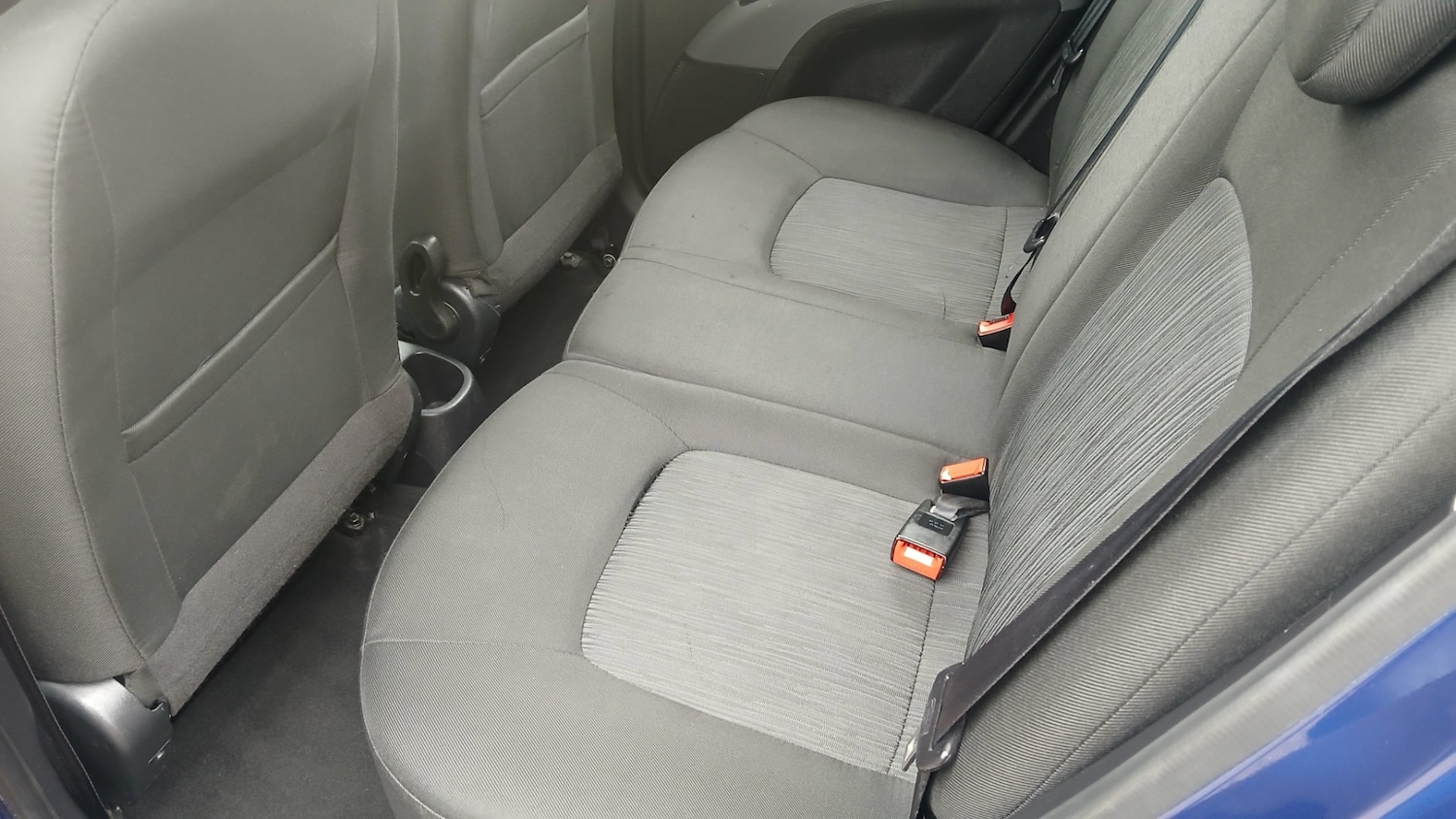 Used Hyundai i10 2013 for sale - 76102540: Photo 12