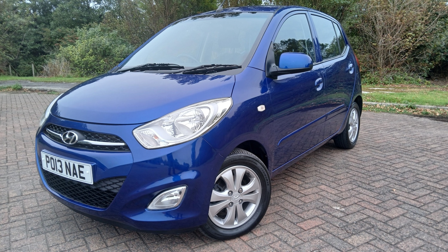 Used Hyundai i10 2013 for sale - 76102540: Photo 2